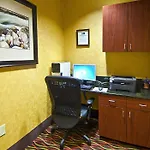 Holiday Inn Express & Suites Tupelo By Ihg 